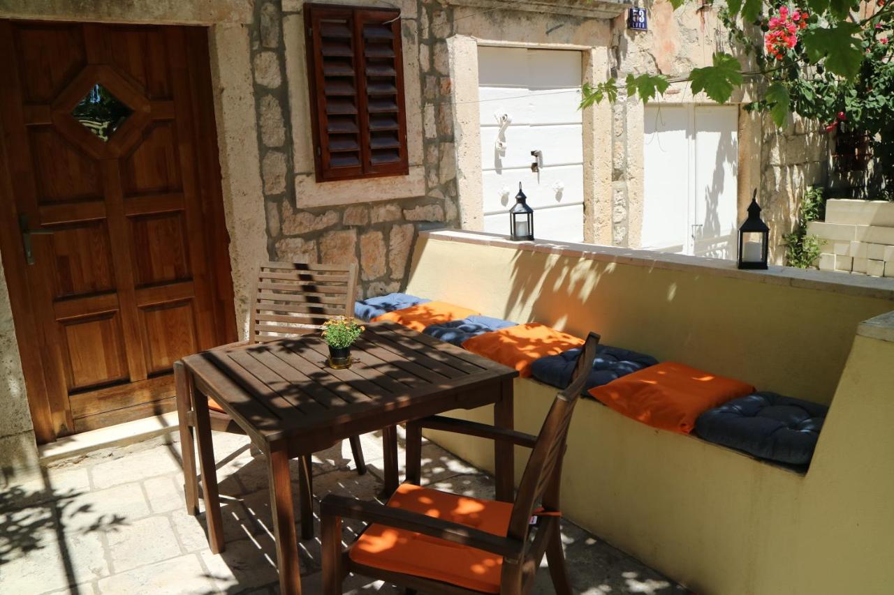 Studio Apartments & Rooms Lela, Sipan Island Šipanska Luka Екстериор снимка