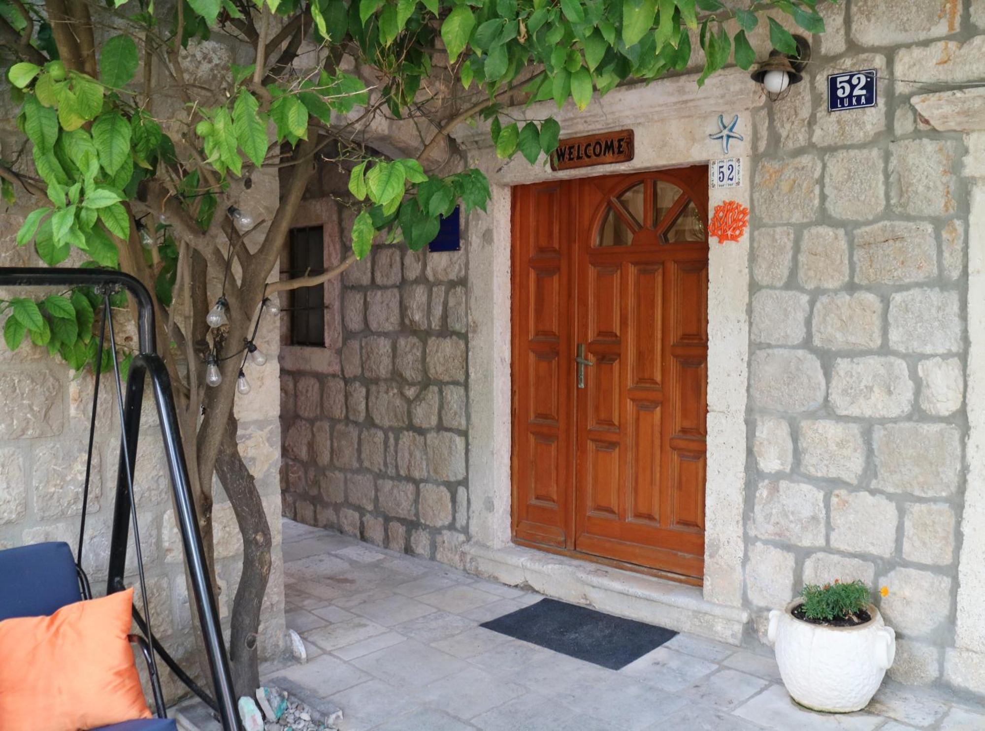Studio Apartments & Rooms Lela, Sipan Island Šipanska Luka Екстериор снимка