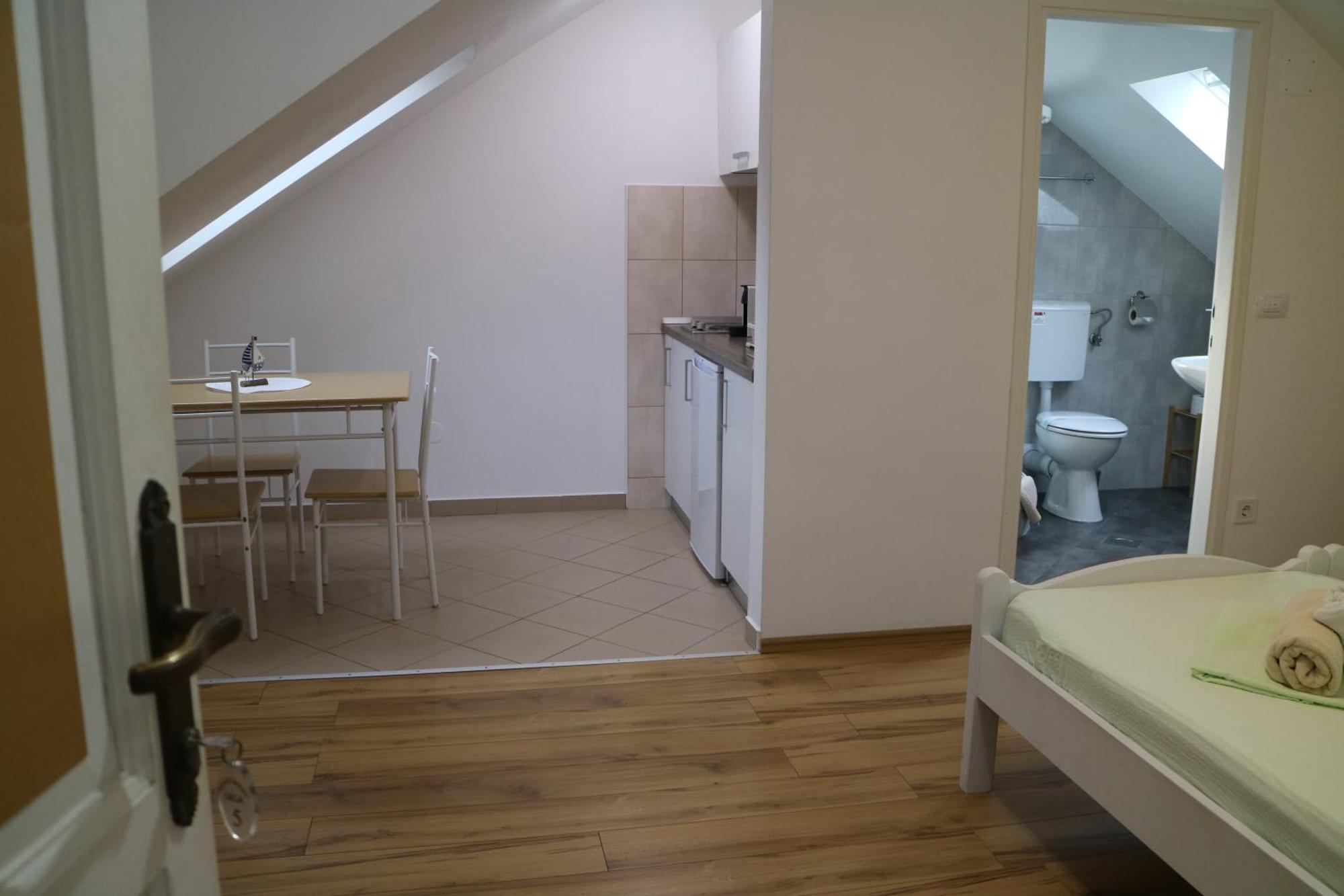 Studio Apartments & Rooms Lela, Sipan Island Šipanska Luka Екстериор снимка